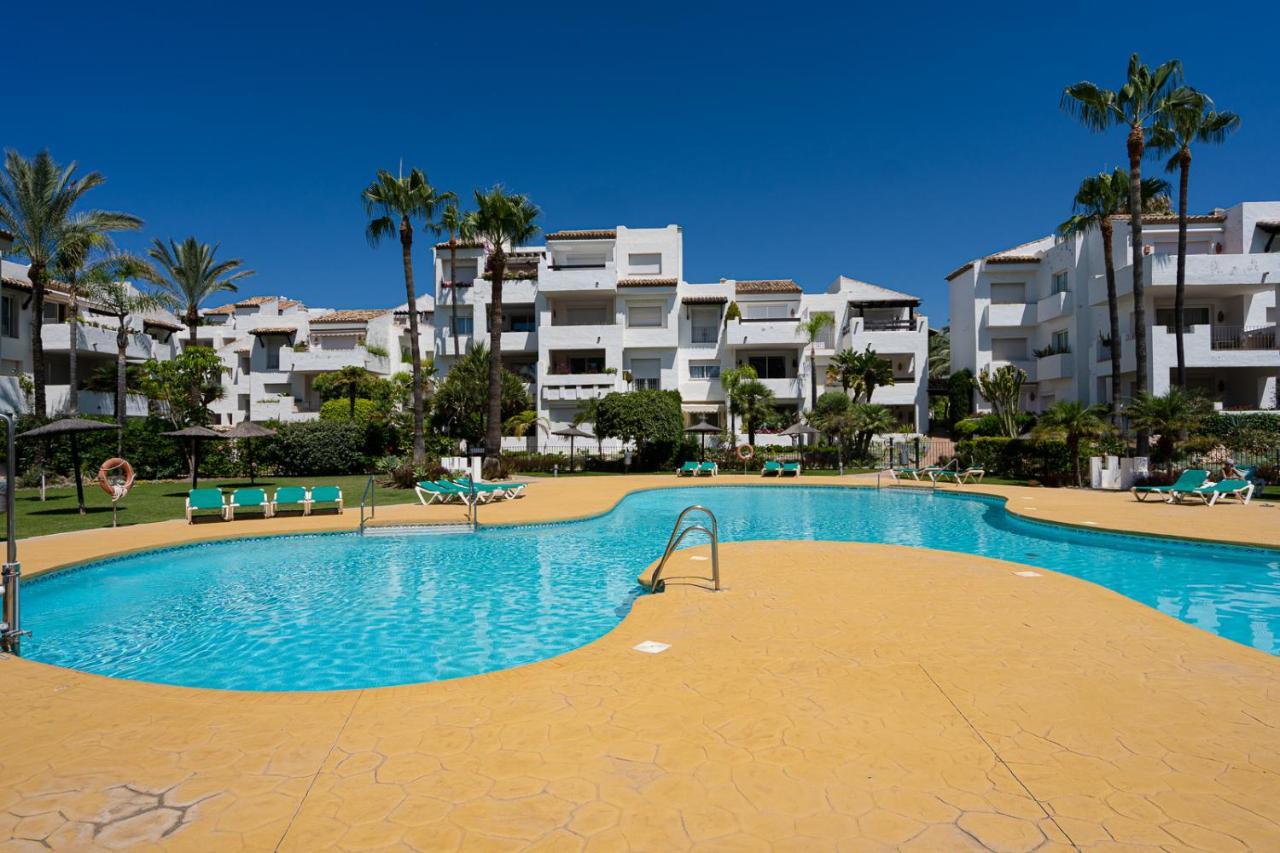 Costalita Beach Apartment Estepona Eksteriør bilde